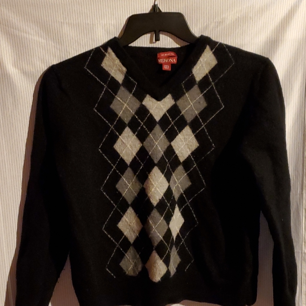 Small/Medium Black and Grey Argyle Sweater